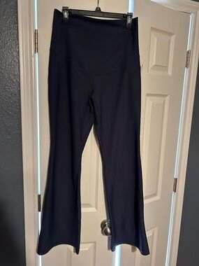 Old navy full-panel powersoft flare leggings